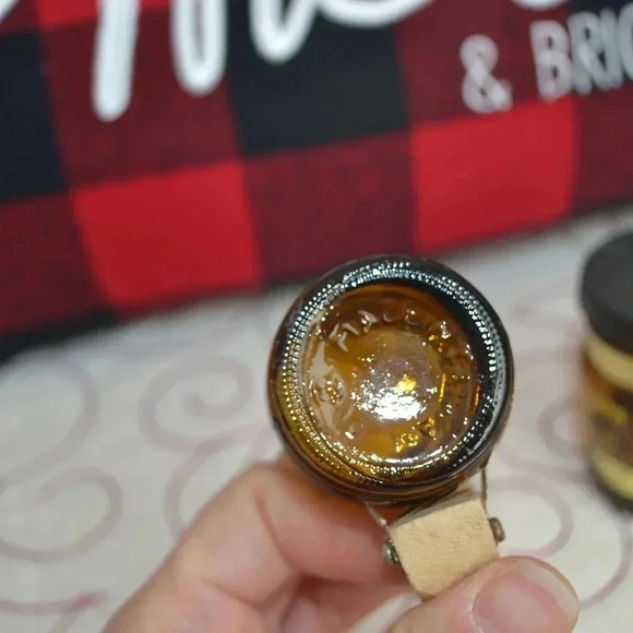 First Man on the Moon Salt & Pepper Shaker - Picture 4 of 4